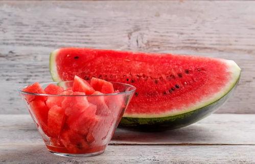 非洲网红吃瓜图片大全大图,趣味横生的美食文化大揭秘